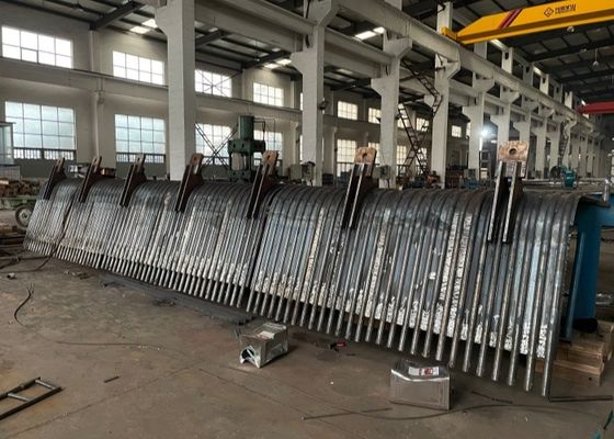 Acqua di raffreddamento Caldaia Membrana Tubo a parete Dimensione 38 - 76Mm Acciaio legato