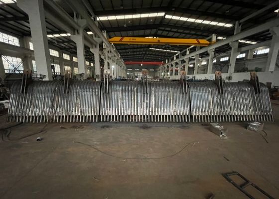 Acqua di raffreddamento Caldaia Membrana Tubo a parete Dimensione 38 - 76Mm Acciaio legato